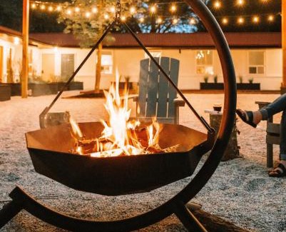 Thornbury Hotel | Penny's Motel