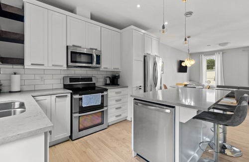 Downtown St. John's House | Pennywell Prestige | 3 bed | 1.5 Bath | Garage