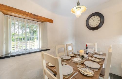 Bontnewydd House | Penpompren