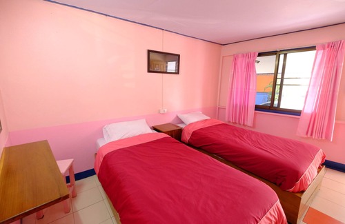 Chong Kham Hotel | Penporn Guesthouse
