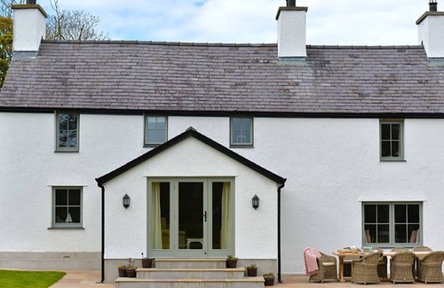 Dulas Cottage | PENRHYN FARM, pet friendly, luxury holiday cottage in Moelfre
