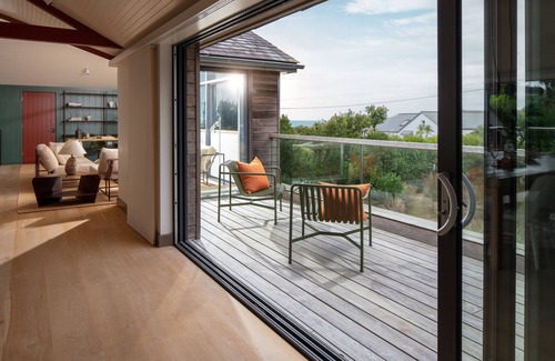 Constantine Bay Cottage | Penrich - Constantine Bay - a luxury house that sleeps 6 guests in 3 bedrooms