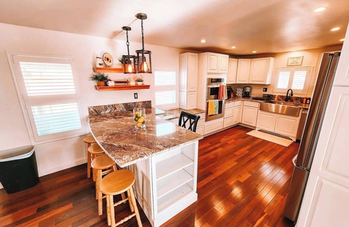 Penrose House | Penrose Retreat! Pet Friendly