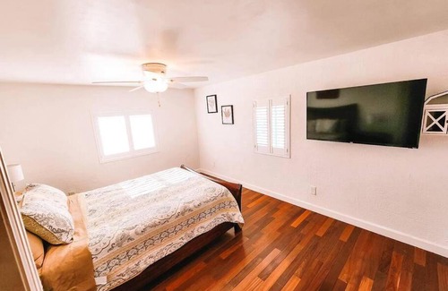 Penrose Villa | Penrose Retreat! Pet Friendly