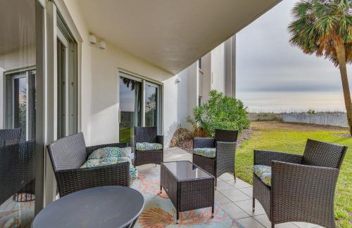Pensacola Beach Apartment | Pensacola Beach Condo with Patio and Access to Beach!