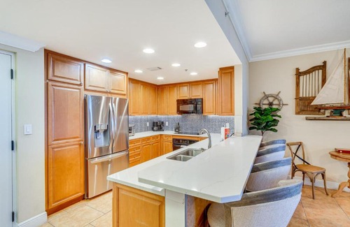 Pensacola Beach Apartment | Pensacola Beach Retreat with Direct Beach Access!