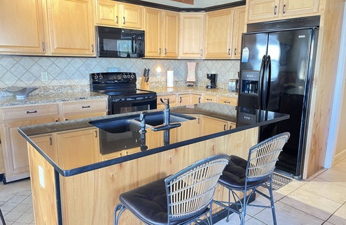 Villa Primera House | Pensacola Beach Cottage w/Old-Fashioned Pensacola Beach Charm!