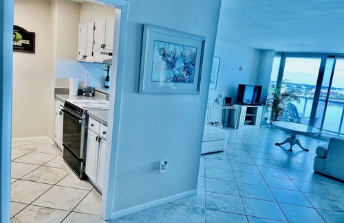 Villa Sabine Condo | Pensacola Beach Waterfront Condo - Yacht, Pool, Tennis, Beach Club - 7th Floor