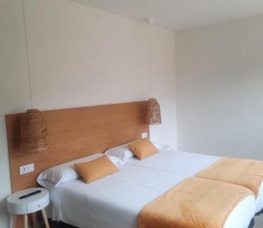 Triacastela House | Pensión Lemos