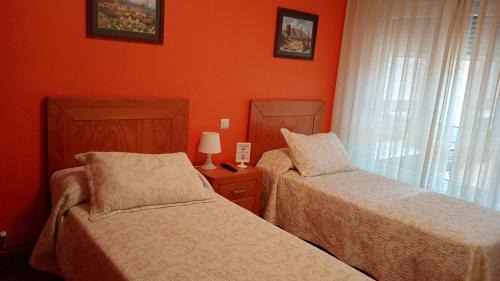 Distrito Oeste Hotel | Pensión Vegadeo GIJÓN