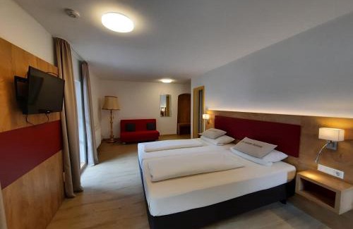 Enkering Hotel | Pension Alter Wirt