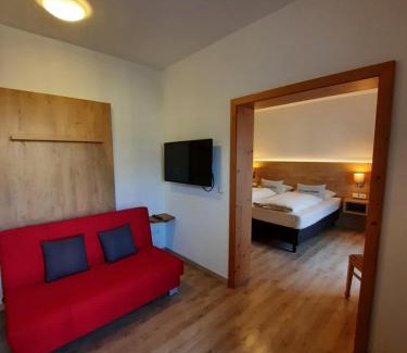 Enkering Hotel | Pension Alter Wirt