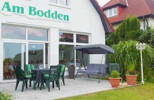 Ribnitz Bed & Breakfast | Pension Am Bodden