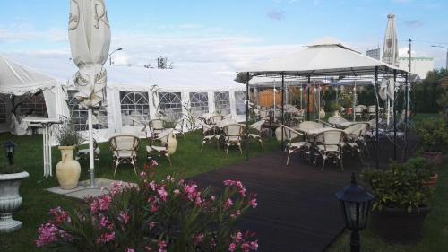 Wriezen House | Pension am Radweg & Ristorante Juani