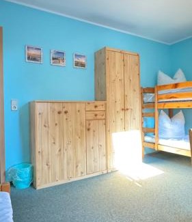 Greppin House | Pension auf dem Pferdehof Gut Greppin - mit WLAN, Sitzecke, Garten & kostenlosem Parken