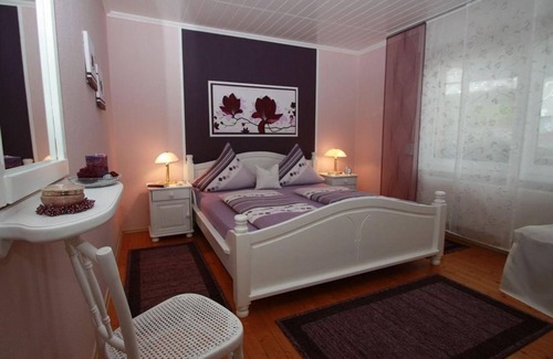 Ockfen Bed & Breakfast | Pension Biewer - Double room shower/WC
