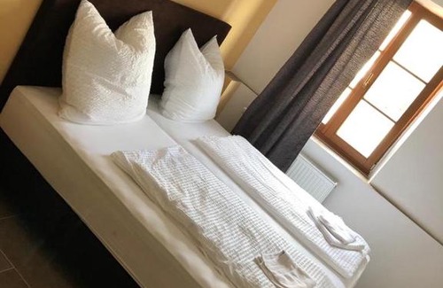 Hessdorf Hotel | Pension Bistro Zur Linde