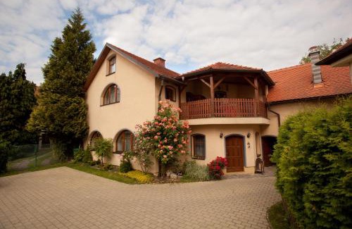 Ricany House | Pension Centrum