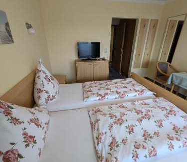 Safferstetten House | Pension Dornröschen