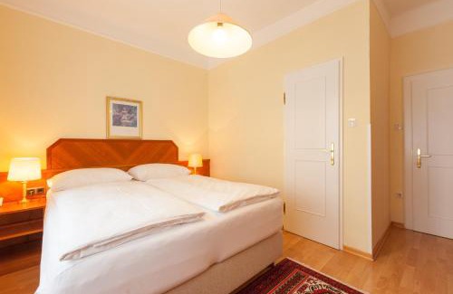 Baden Bed & Breakfast | Pension Elfy