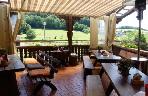 Obersensbach House | Pension Holzerstube