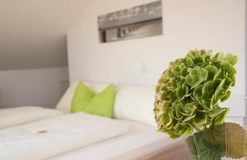 Wallersdorf House | Pension Jederzeit