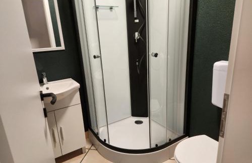 Zirovnica Bed & Breakfast | Pension Knafel