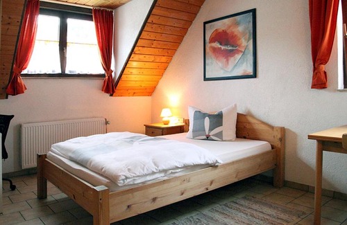 Tuttlingen House | Pension La Cascina