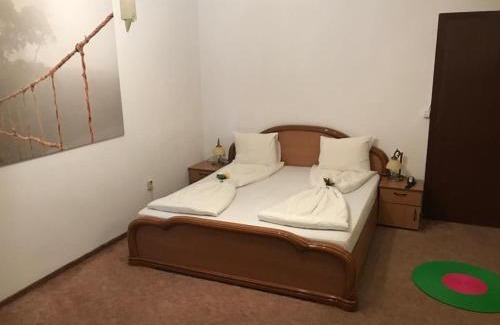 Baneasa House | Pension La Noblesse