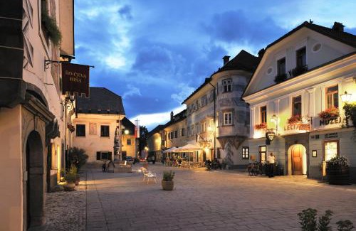 Radovljica House | Pension Lectar