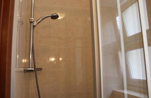 Augustenstraße House | Pension Locarno