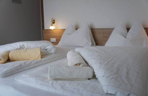 Silandro House | Pension Pernthaler