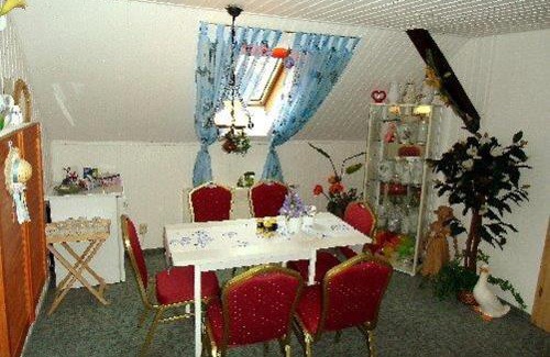 Nesse-Apfelstadt House | Pension Renate Braun