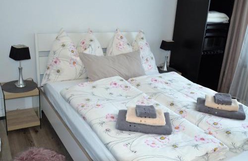 Bad Sauerbrunn House | Pension & Restaurant La Amalia