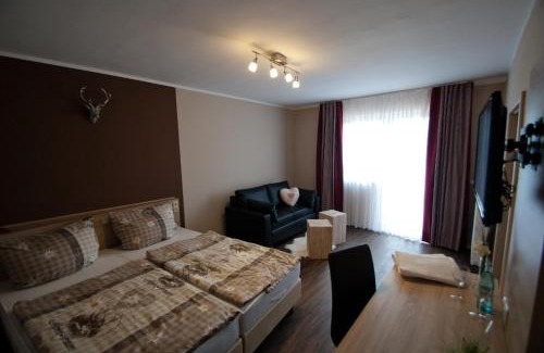 Reichartshausen House | Pension Schenks Landgasthof