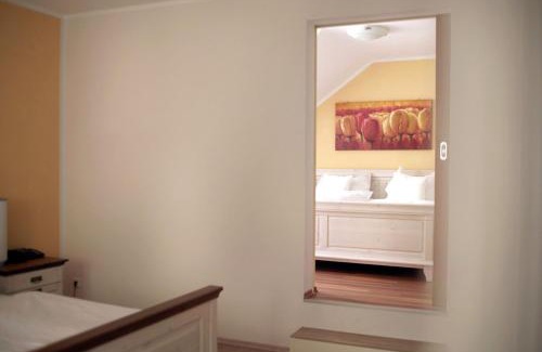 Laurenburg House | Pension & Seminarhaus "Haus am Fluss"