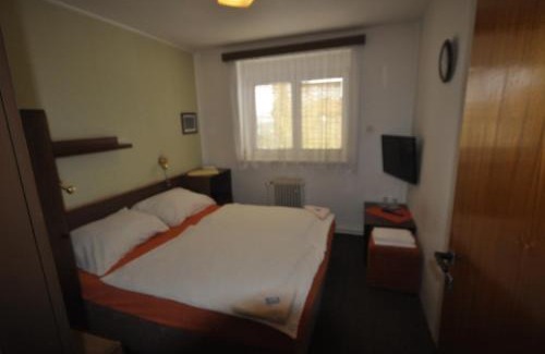 Dolni Chabry House | Pension Sparta