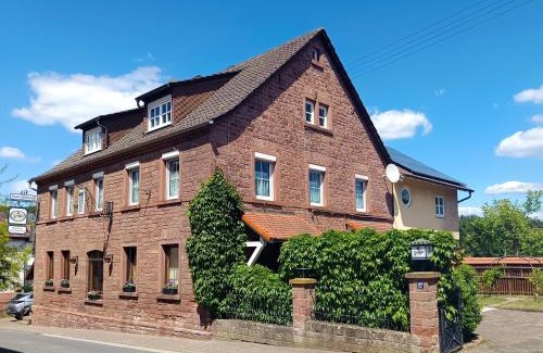 Freudenberg House | Pension Stern