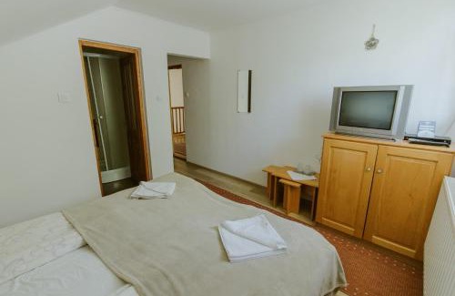 Harghita-Bai House | Pension Tofalvi