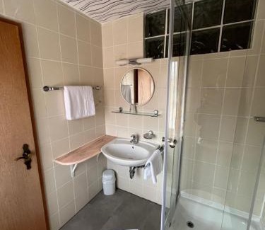 Schwabach Bed & Breakfast | Pension Unterreichenbach