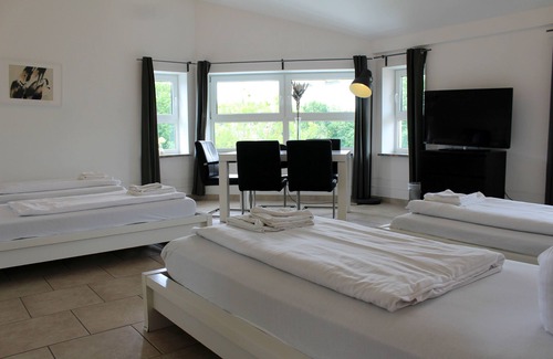 Finsing House | Pension Wess