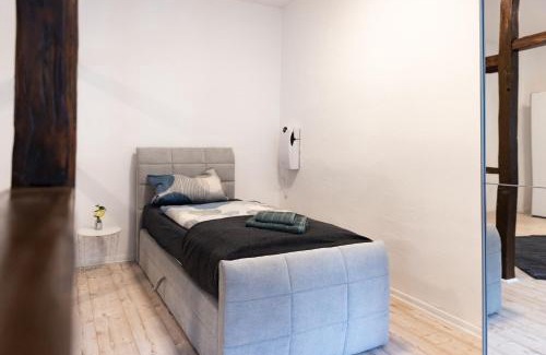 Bad Oeynhausen House | Pension Zimmer - Gemeinschaftsküche und Badezimmer