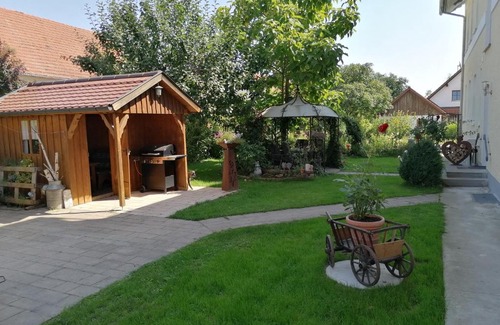 Schwabmuehlhausen Bed & Breakfast | Pension zum Bären