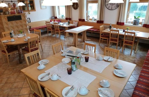 Schwabmuehlhausen Bed & Breakfast | Pension zum Bären