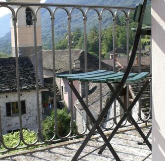 Coglio House | Pensione Ca' Serafina