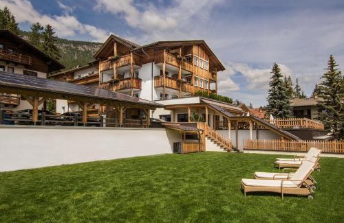 La Villa Hotel | Pensione Camoscio