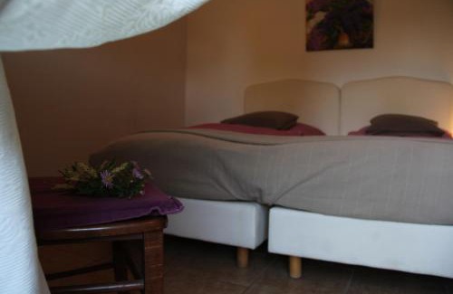 Michendorf Apartment | Pensionszimmer im Fliederhof
