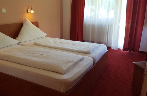 Baile Herculane House | Pensiune Safrane