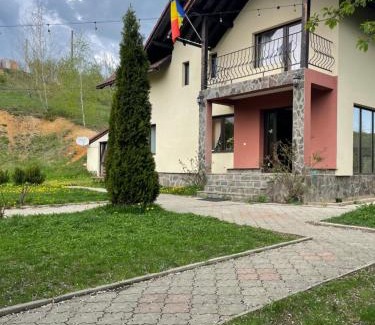 Poiana Marului House | Pensiunea 7 Brazi