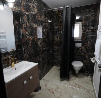 Bucu House | Pensiunea 77